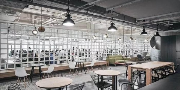 辦公室是裝中央空調(diào)還是風管機？