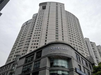 金岸大廈辦公樓清洗保養工程