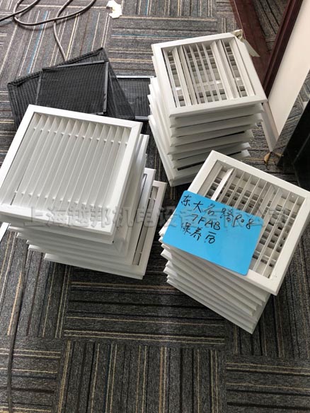 辦公樓中央空調濾網清洗圖： 金安大廈辦公樓清洗保養工程 上海辦公樓中央空調維保清洗